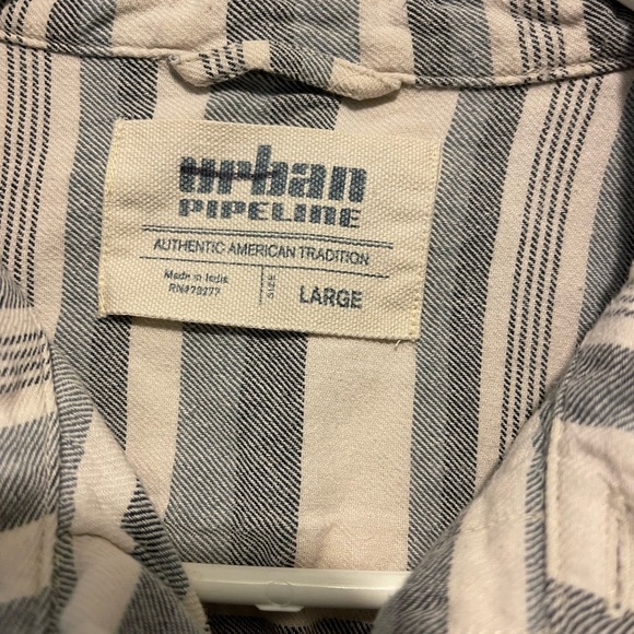 Urban Pipeline Button Down Shirt - Picture 2 of 3